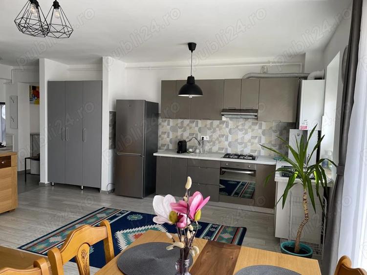 Inchiriez apartament in Maurer rezidece. - 5