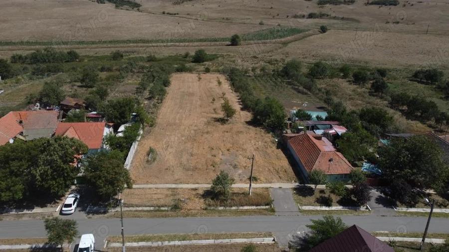 Teren intravilan pentru casa 3400 MP cu priveliste superba - 2