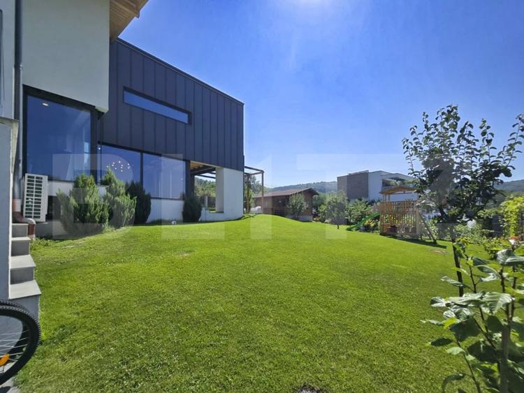 Vila  spectaculoasa de vanzare in Faget - 3