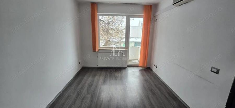 Spatiu de Birouri 3 Camere De inchiriat, Str Tusnad, Utracentral - 1