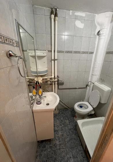 Inchiriez Apartament 1 camera, AEM Timisoara, 250Euro + garantie Negociabil - 2