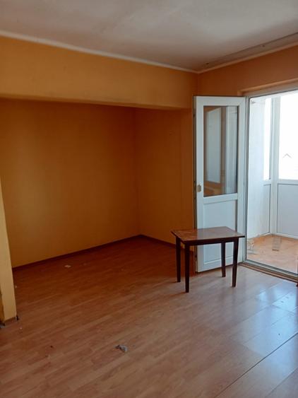 Apartament decomandat Piata Centrala - 5