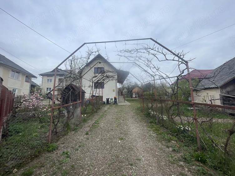 Buzesti(Farcasa), linga Biserica,casa 2 camere, baie, beci , anexe ,20 ari gradina ,pret 68.000 euro - 10
