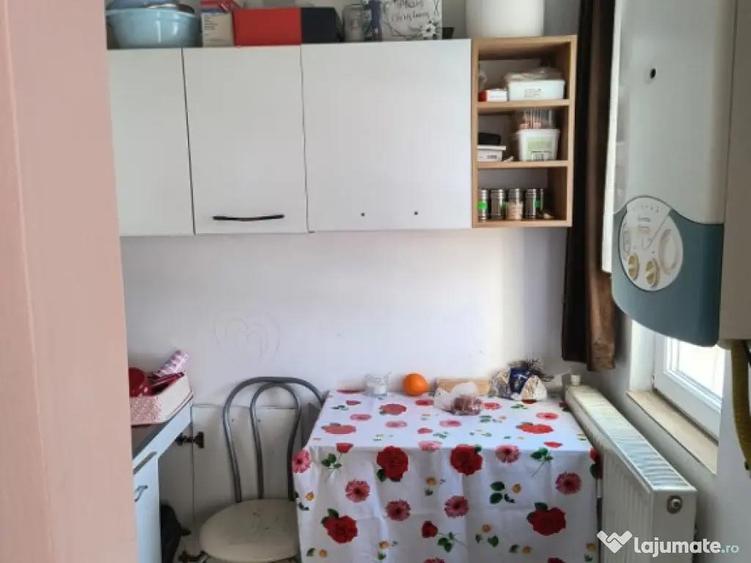 Garii, garsoniera, etaj 2 - 2