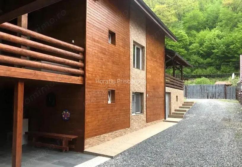 Cabana de vanzare, Afacere la cheie! 230 mp utili, zona Baisoara! Cabana de vanzare, Afacere la cheie! 230 mp utili, zona Baisoara!
