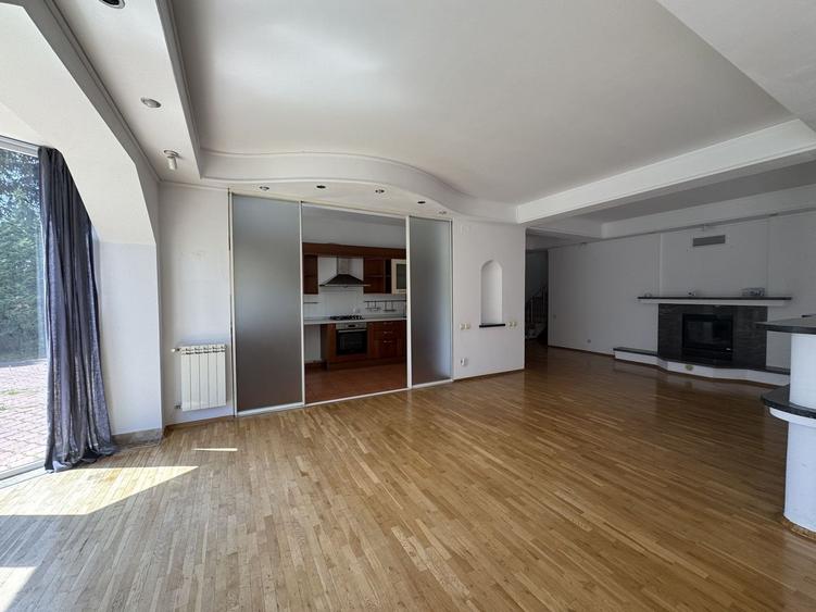 Vila clasica, spatioasa,  piscina, mobilata, langa Britsh School - 4