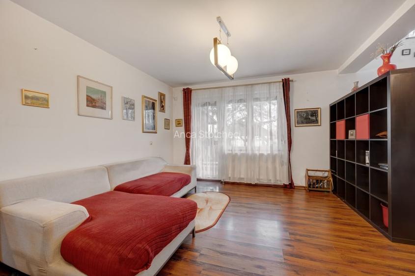 Casa de vanzare | Gulia, Tartasesti | 3 camere si mansarda Casa de vanzare | Gulia, Tartasesti | 3 camere si mansarda