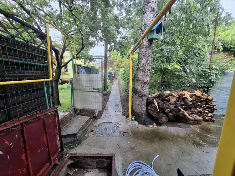 Vanzare casa 2 camere, partial renovata, Bd. Pieptanari - 12