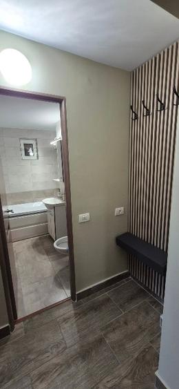 Ofer spre închiriere spațiu comercial – 60 mp, parter bloc zona centrala - 10