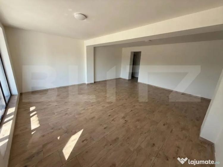 Spațiu comercial, de 52 mp, în Preajba