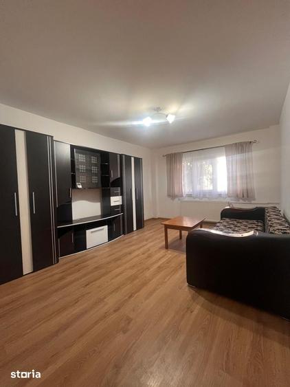Apartament cu 2 camere în Complex Studențesc
