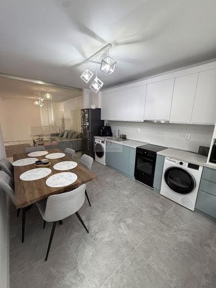 Apartament cu 3 camere semidecomandat, mobilat în Florești — fotografia 3