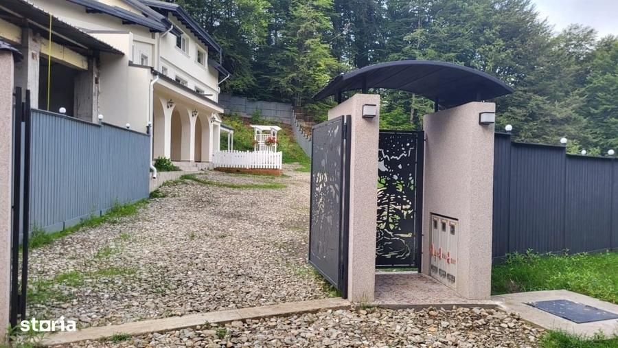 Casă cu 4 camere în Cheia