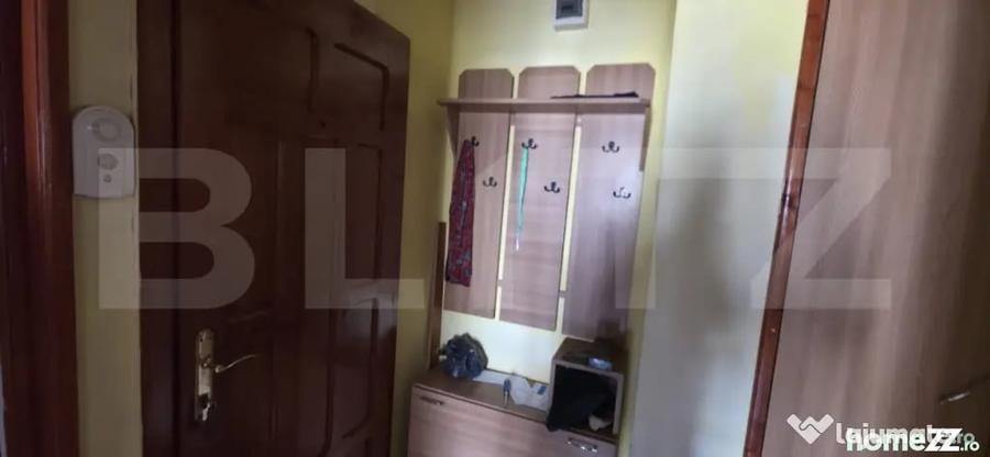 Apartament cu 3 camere decomandat în Mihai Bravu