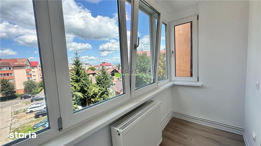 Apartament cu 2 camere decomandat în Valea Cetății