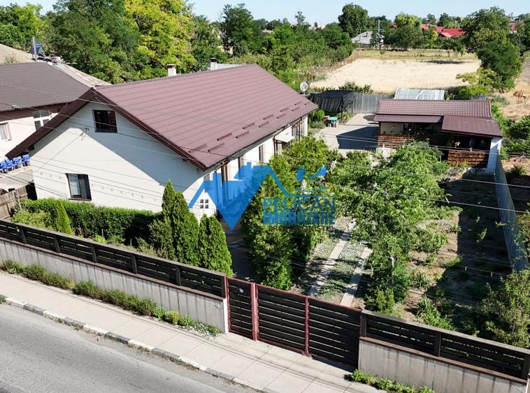 Casă individuală cu 6 camere cu Canalizare în Frecăței