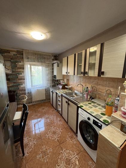 Apartament cu 2 camere decomandat în Aluniș
