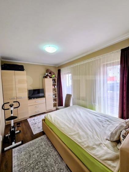 Duplex cu 4 camere cu Canalizare în Florești