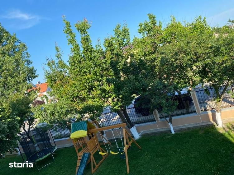 Casă cu Teren 1050 Mp în Central