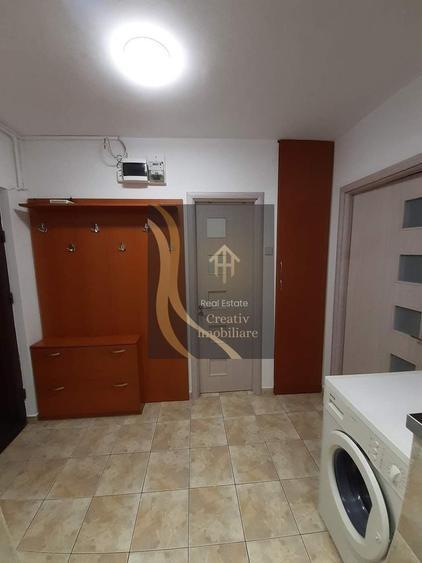 Garsonieră decomandată în Vitan