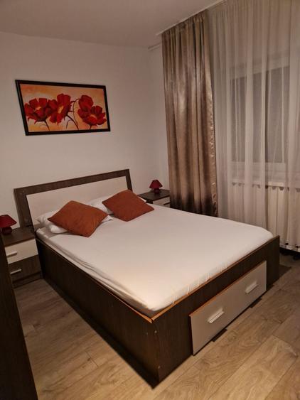 Apartament cu 2 camere decomandat în Exterior Vest