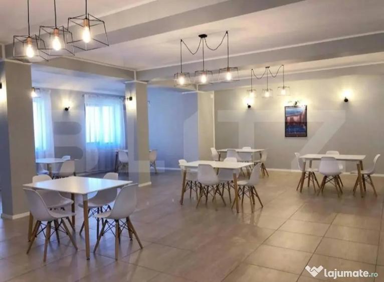 Casă cu 7 camere cu Teren 1200 Mp în Central