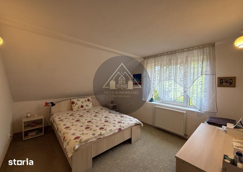 Casă cu 6 camere decomandat cu Teren 500 Mp în Central