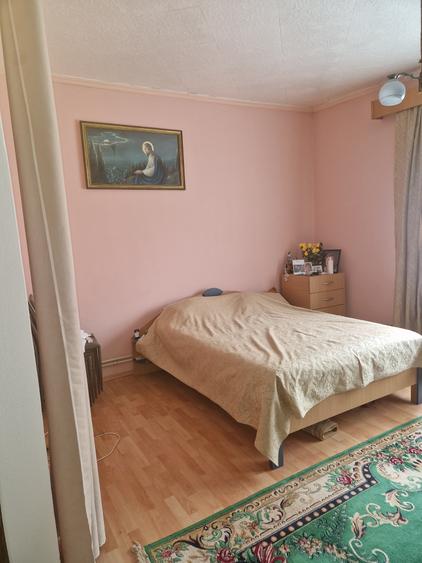 Casă individuală cu 3 camere cu Canalizare în Lupeni