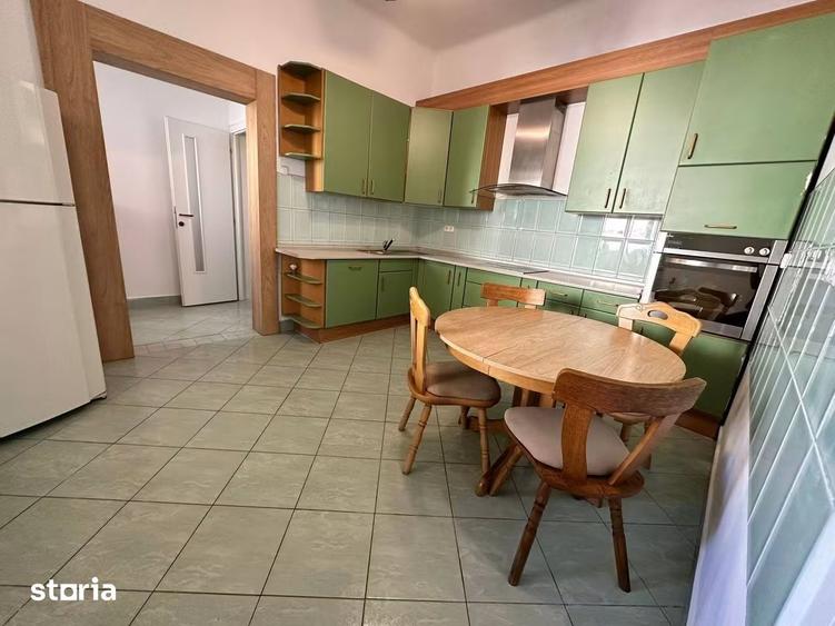 Apartament cu 3 camere decomandat în Burdea