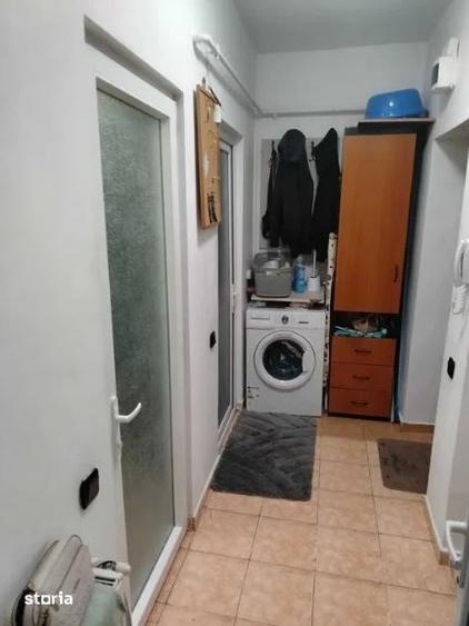 Garsonieră decomandată în Rahova