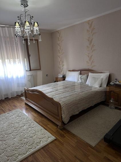 Casă individuală cu 11 camere cu Canalizare în Exterior Nord