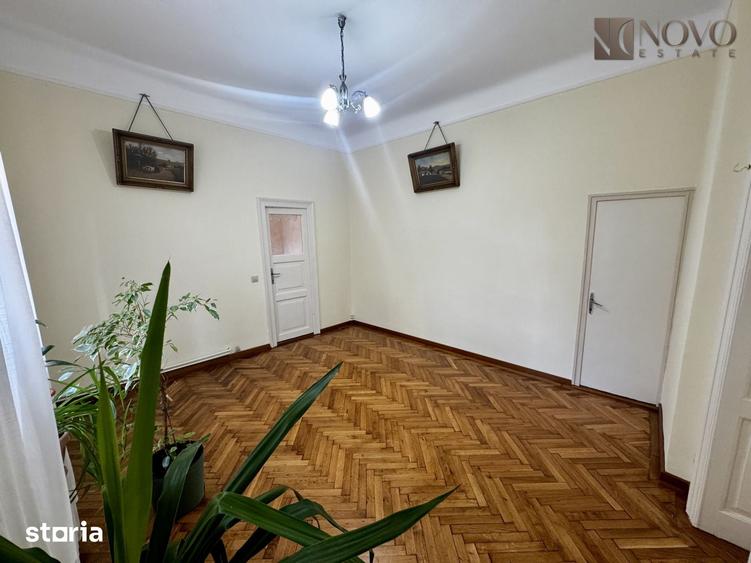 Apartament cu 4 camere decomandat în Eminescu