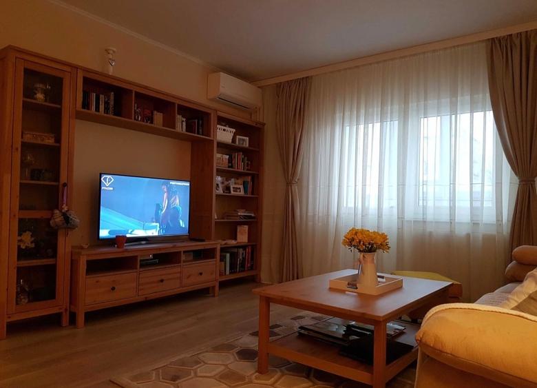 Apartament cu 2 camere decomandat în 13 Septembrie