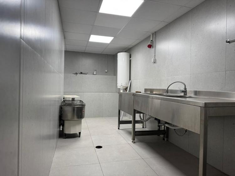 Spatiu Comercial 336 mp - Ultracentral, Piata Victoriei (Investitie) - 2