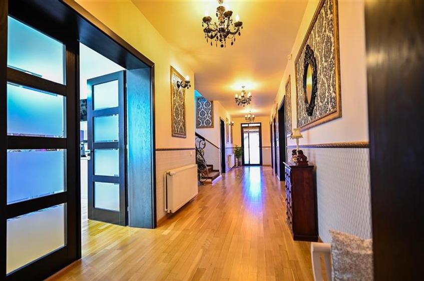 Resedinta distincta, mobilata cu rafinament, pe 1.000 mp teren, Central, Sacele, - 3