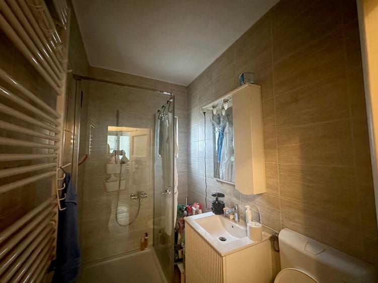 Vanzare apartament 3 camere - 94mp utili -- Str Italiana - Vasile Lascar - 9