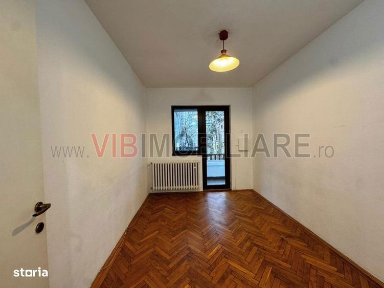 Vila Floreasca - Compozitori - Curte - 4