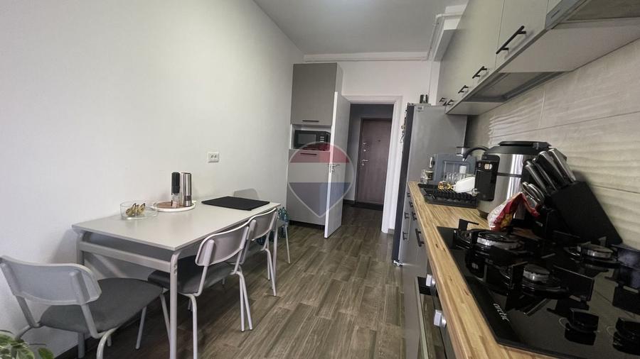 Apartament cu 2 camere decomandat, mobilat în Titan