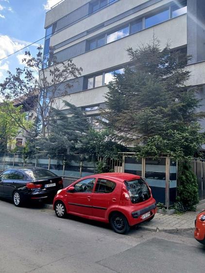 Inchiriez garsoniera 70m zona Unirii str Romulus nr 28 - 7