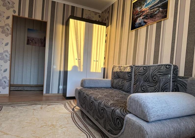 Apartament de vanzare cu 2 camere in zona Planete - 3