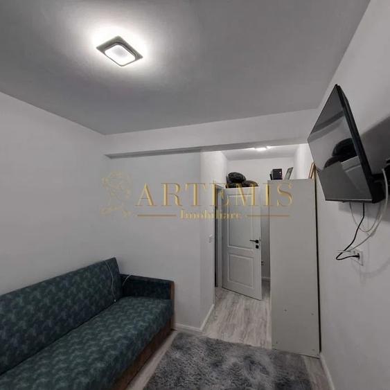 Apartament de 2 camere, decomandat, 40 mp., terasa 25 mp., zona zavoaie - 5