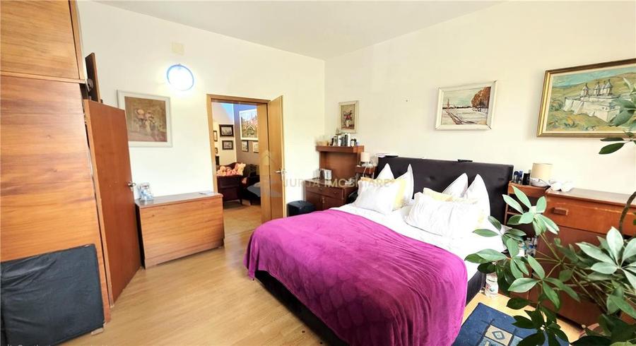 CASA 5 CAMERE 145 MP TEREN 660 MP DAMBUL ROTUND - 9