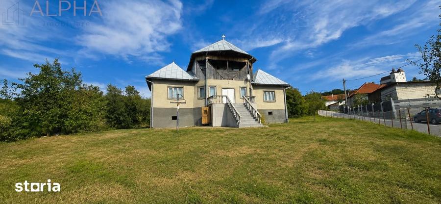 Casă cu 5 camere cu Teren 2320 Mp în Galații Bistriței