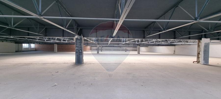 DE INCHIRIAT Spațiu comercial | 3872mp | Preciziei / Militari - 11