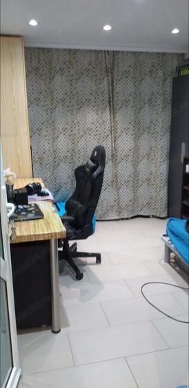 Vand apartament 4 camere decomandat. Direct proprietar - 2