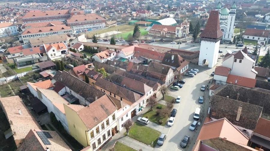 Casa cu 4 camere de vanzare in zona ultracentrala Medias - 13