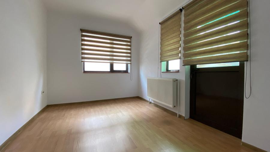 Casa S+P+M, Banat, Pitesti-idealimob.ro - 4