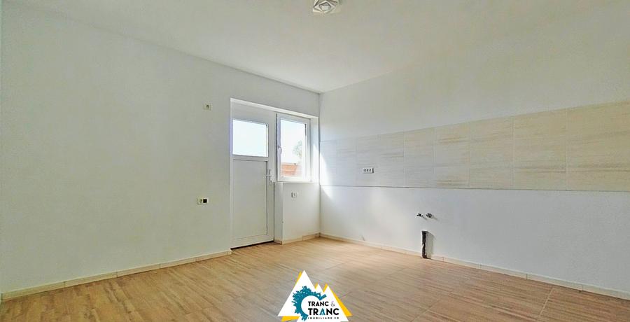 Casă nouă cu 6 camere de vânzare în Sânleani – spațiu, confort și eficiență ener - 5