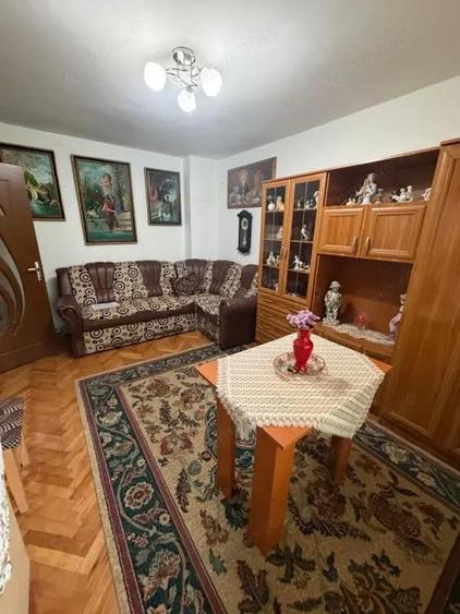 Apartament 2 camere decomandat , et 1 pentru inchiriere, centru Filiasi - 1