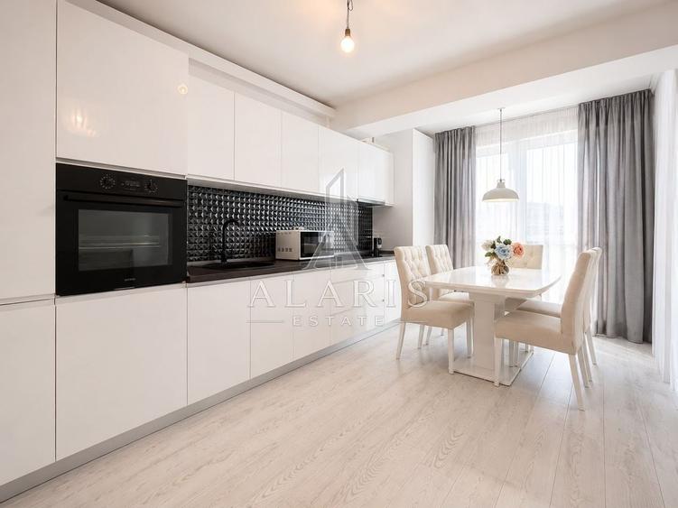 Apartament cu 3 camere semidecomandat, mobilat în Soarelui